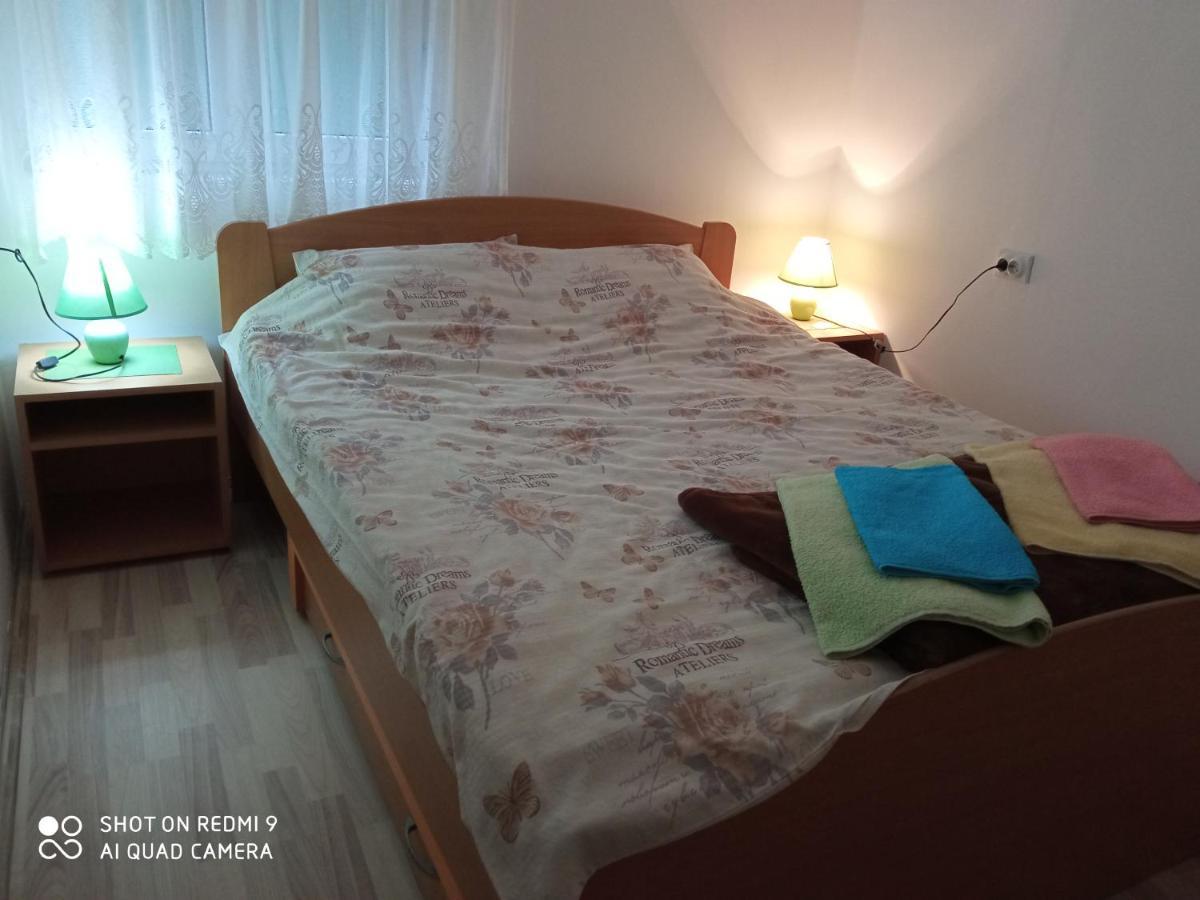Guest House Vila Banjica ปิโรต์ ภายนอก รูปภาพ