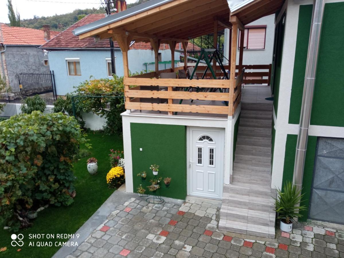 Guest House Vila Banjica ปิโรต์ ภายนอก รูปภาพ