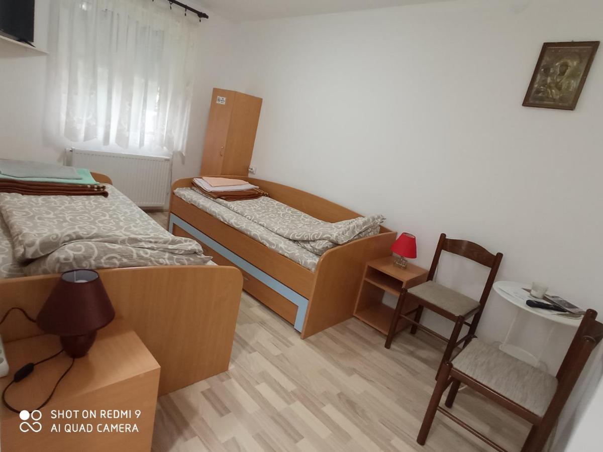 Guest House Vila Banjica ปิโรต์ ภายนอก รูปภาพ