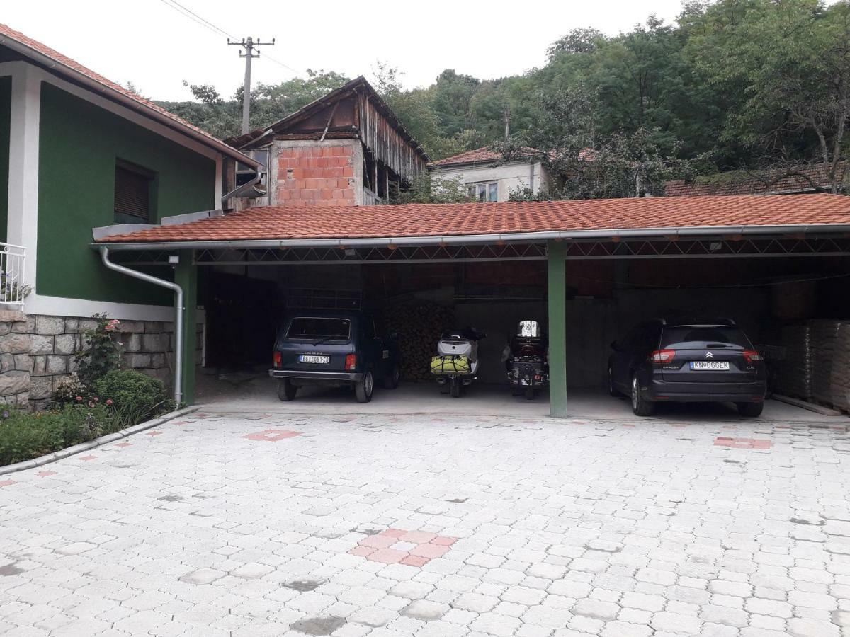 Guest House Vila Banjica ปิโรต์ ภายนอก รูปภาพ