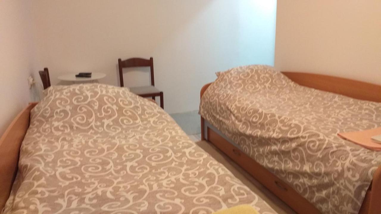 Guest House Vila Banjica ปิโรต์ ภายนอก รูปภาพ