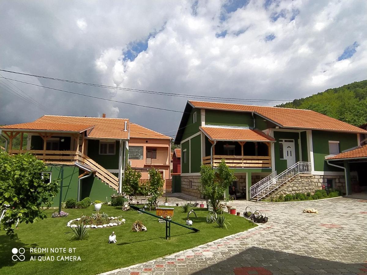 Guest House Vila Banjica ปิโรต์ ภายนอก รูปภาพ